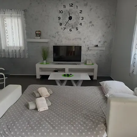 App Krivit Apartment Pula